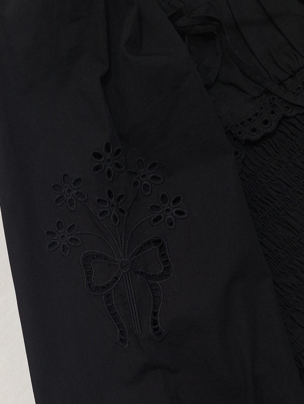NWOT Damson Madder Black Smocked Peasant Blouse with Puff Sleeves - Picture 9 of 9